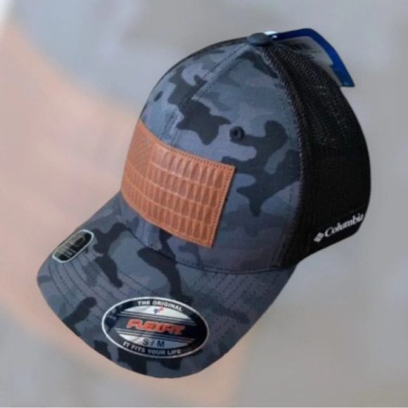 Columbia Unisex Rugged Outdoor Tree Flag Flex Fit Mesh Hat NWT Size S-M - Picture 1 of 6